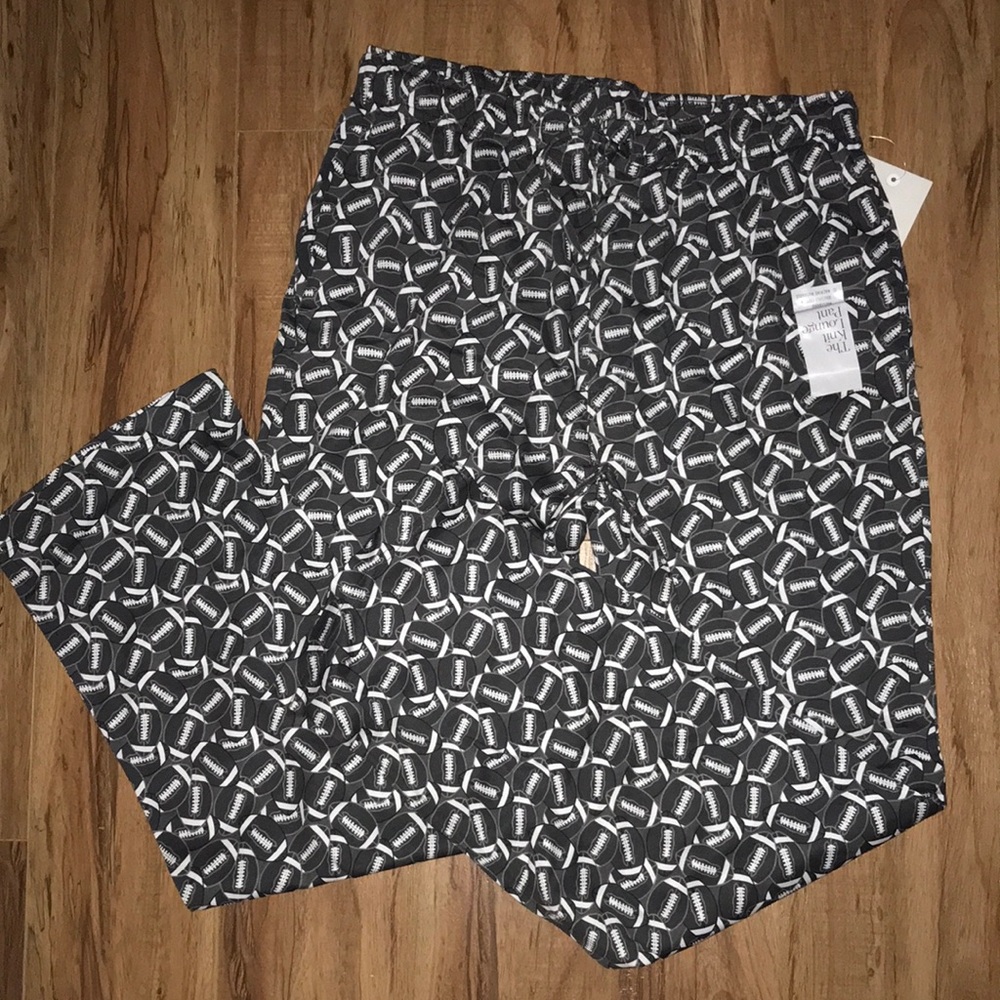 Men's Patterned Pajamas in Black and White